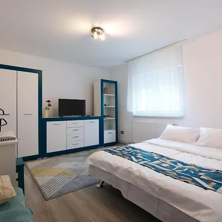 Biuti Apartment Targu Mures Exterior photo